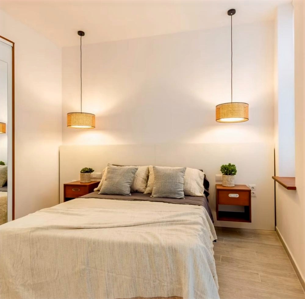 Renovación del dormitorio, reforma completa, iluminacion y decoracion ANASEB