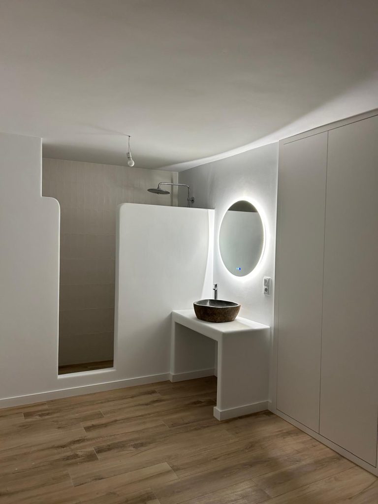 Galeria de Reforma en Alicante Baño Completo, estilo moderno e iluminación ANASEB