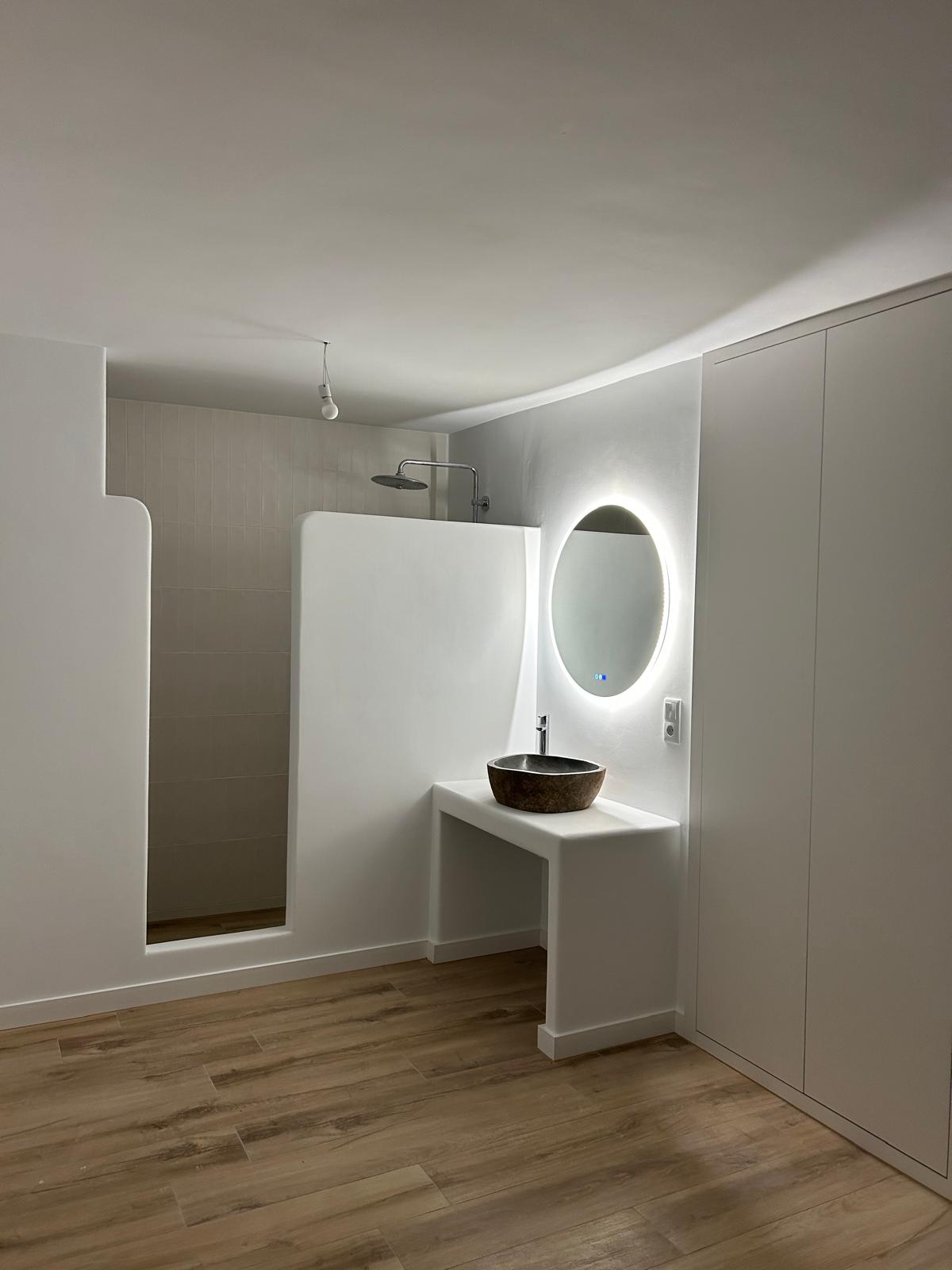 Galeria de Reforma en Alicante Baño Completo, estilo moderno e iluminación ANASEB